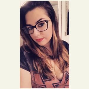 Meet your Posher, Demi